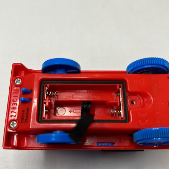 2012 Thomas the Train Trackmaster Gullane Talking Moving Motorized Train Y9914 - Picture 5 of 7